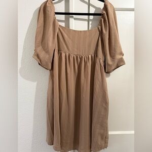 Adorable NEVER WORN Dress